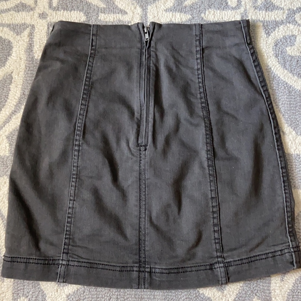 Skirt - Picture 2 of 2